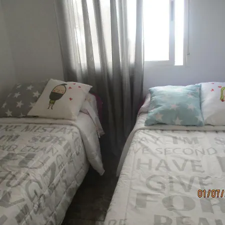 A 100m De La Playa شقة